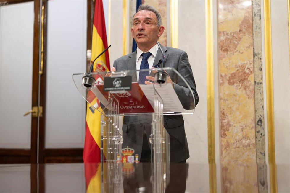 Archivo - El diputado de Sumar Enrique Santiago