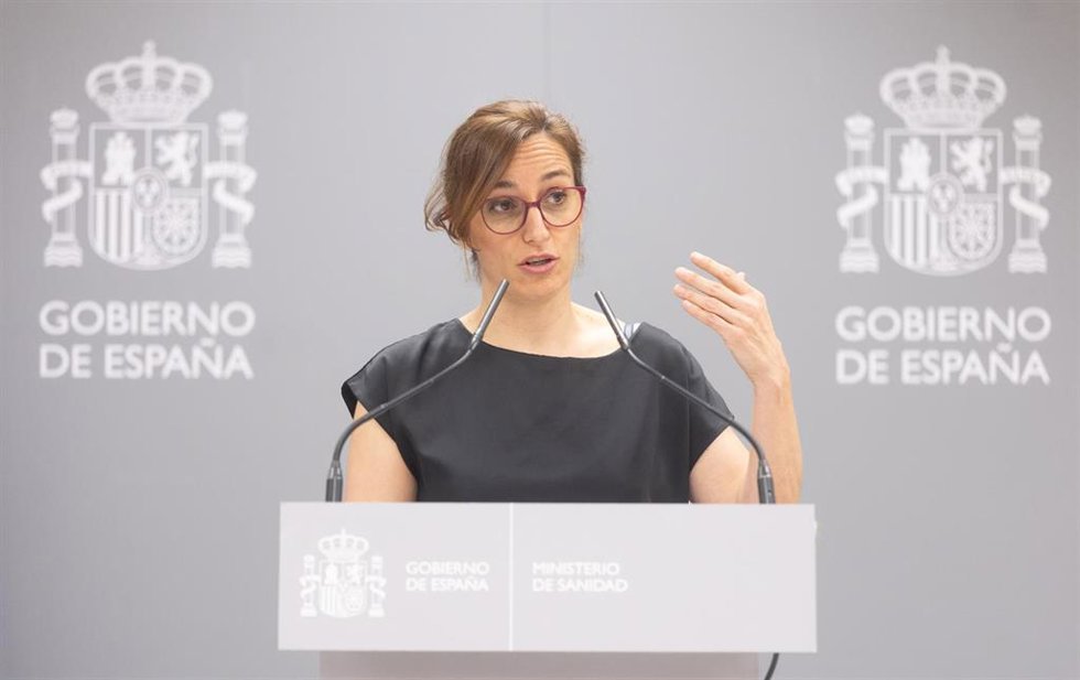 La ministra de Sanidad, Mónica García, durante la presentación del Plan Nacional de actuaciones preventivas de los efectos de los excesos de temperaturas sobre la salud, a 3 de junio de 2026, en Madrid (España).