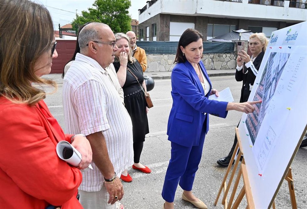 La alcaldesa presenta el proyecto a vecinos del entorno