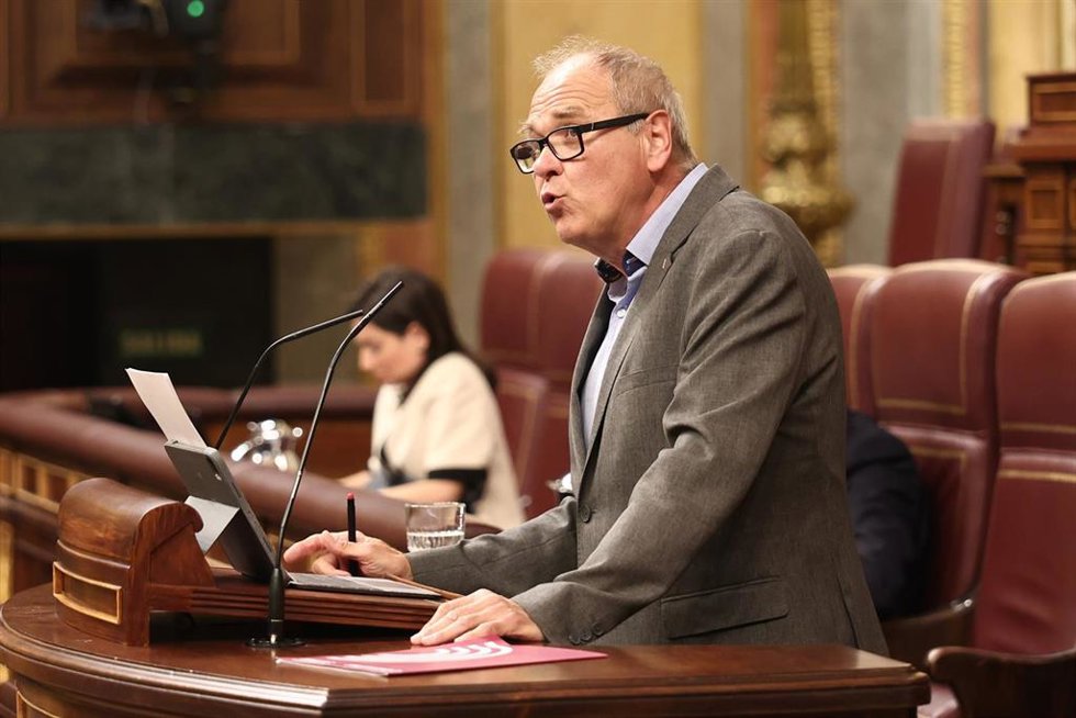 El diputado de SUMAR, Félix Alonso Cantorné, durante la sesión plenaria celebrada en el Congreso, a 26 de mayo de 2026, en Madrid (España). El Pleno del Congreso inicia su actividad legislativa con la toma en consideración de la propuesta del Grupo Popula