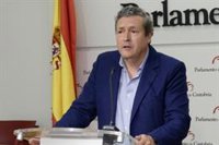 El PP reprocha al ministro Torres que "sólo venga a Cantabria a dividir y enfrentar"