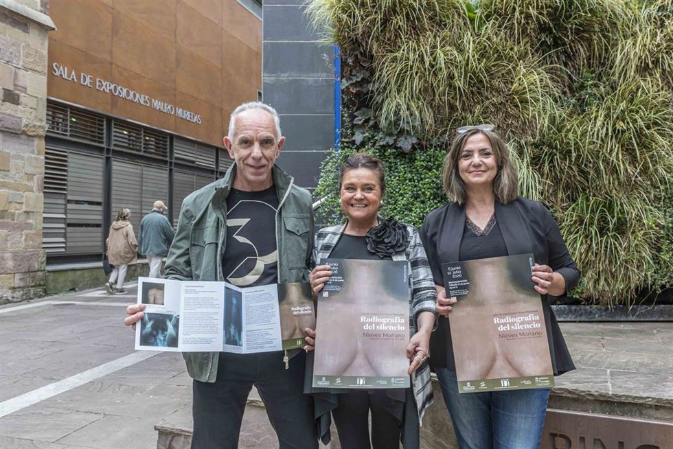 Presentación de la exposición de Nieves Moriano 'Radiografía del silencio'.