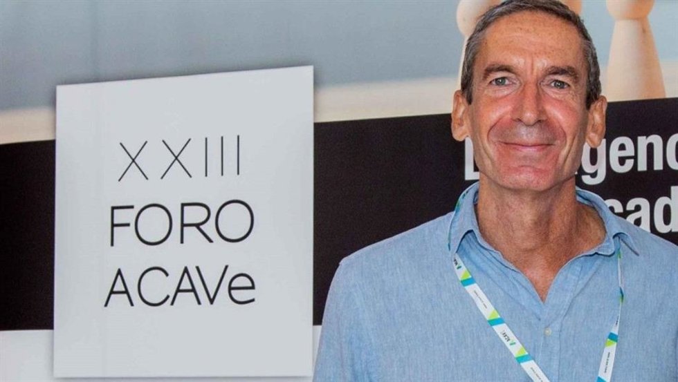 Rafael Serra como nuevo presidente de Acave que abrió la puerta a la unión de ambas patronales