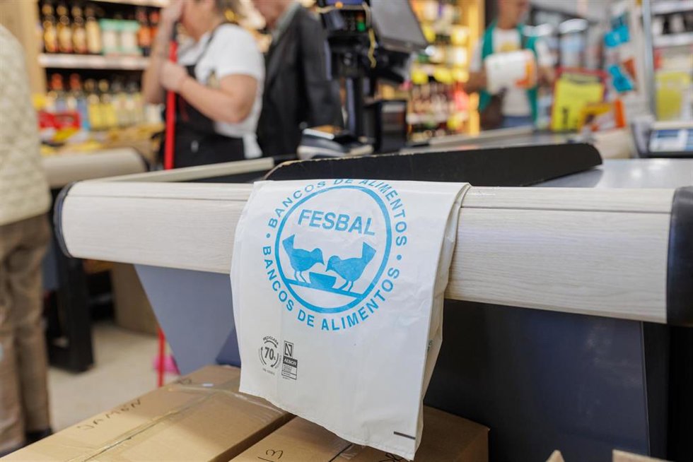 Archivo - El Banco de Alimentos de Huelva pone en marcha los próximos 5 y 6 de junio una nueva edición de la Operación Primavera.