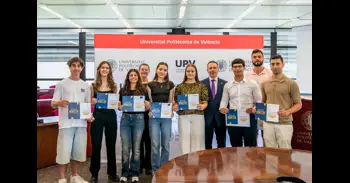 La UPV lliura huit noves Beques Alumni UPV 'Non Stop' per a estudiants amb excel·lent expedient i recursos limitats