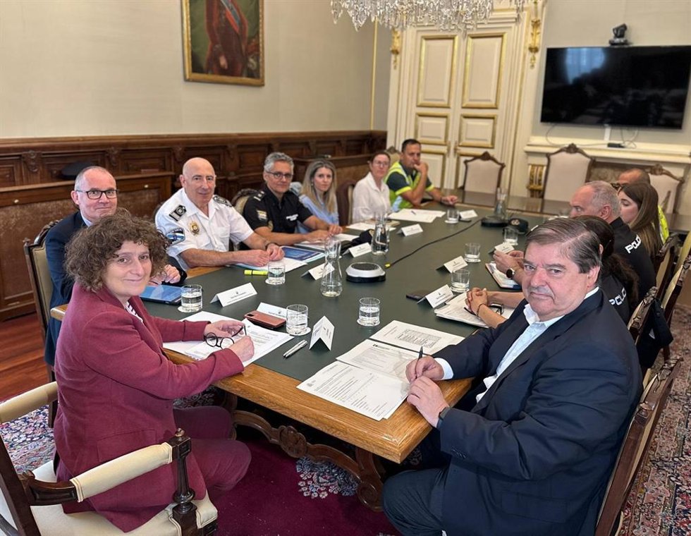 Junta local de seguridad en Santiago, a 3 de junio de 2026.