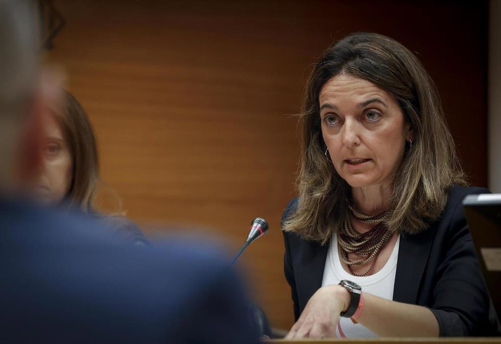 La consellera de Justicia, Nuria Martínez, comparece en Les Corts