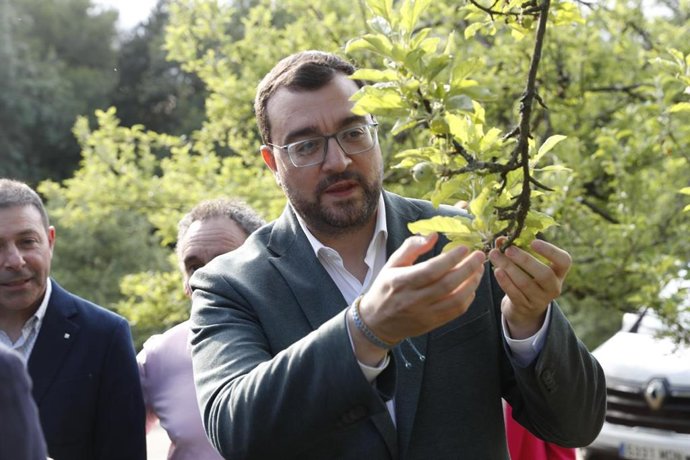 Adrián Barbón