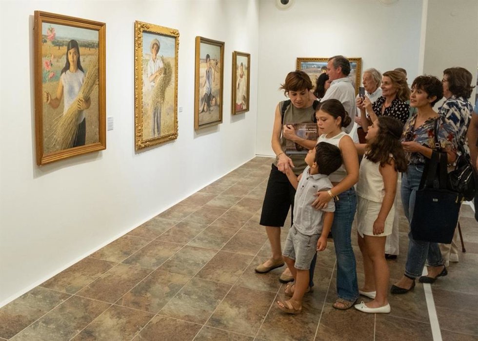 Inauguración de la exposición 'Memoria del Andévalo', una antología de la obra del pintor Sebastián García Vázquez (Puebla de Guzmán, 1904-1989).