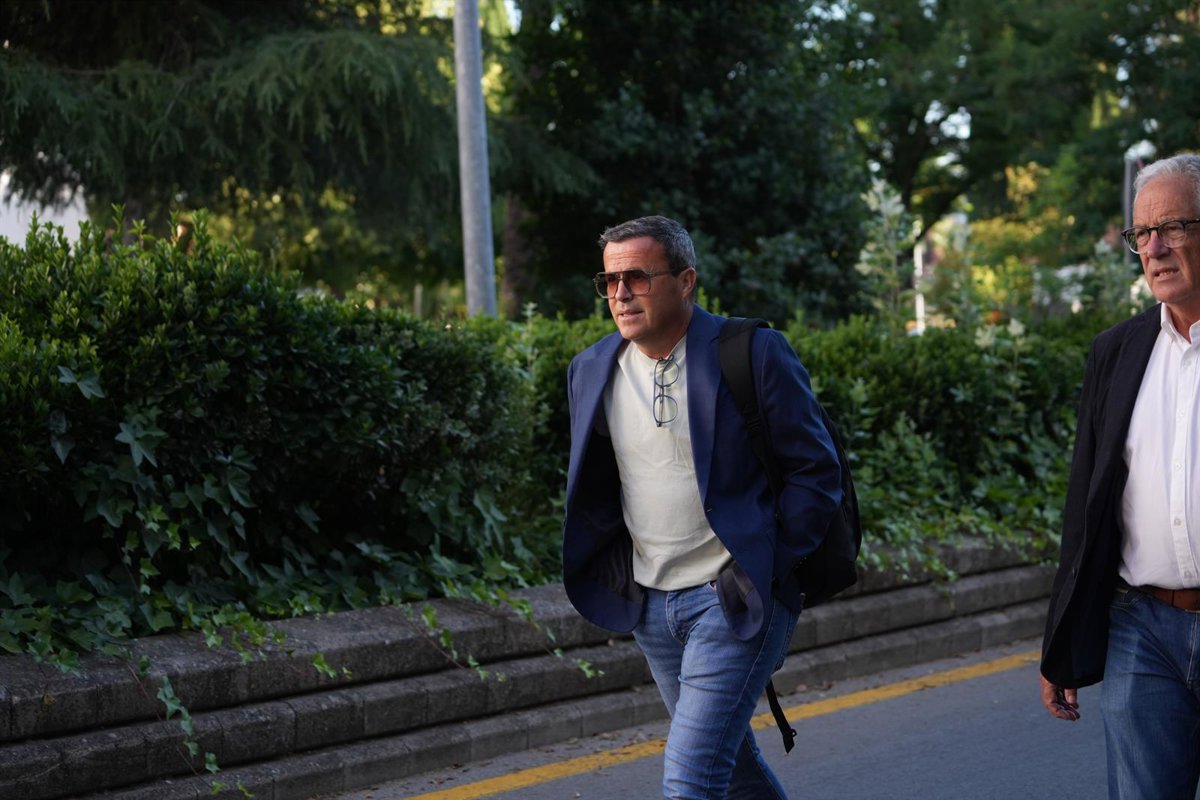 Gallardo asegura que apenas tenía relación con Pedro Sánchez en 2016 y que no le pidió ayuda para su hermano
