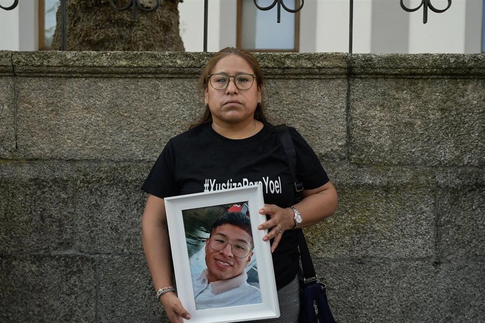 La madre de Yoel Quispe durante el primer día del juicio por el apuñalamiento mortal a su hijo