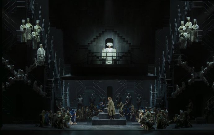 TURANDOT de Giacomo Puccini Drama lirico en tres actes  Palau dels Arts 29 d'abril de 2026