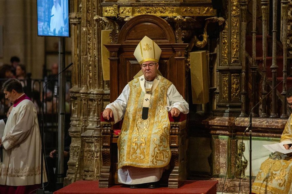 El arzobispo de Toledo, Francisco Cerro.