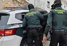 Archivo - Una pareja de la Guardia Civil de servicio. Foto archivo.