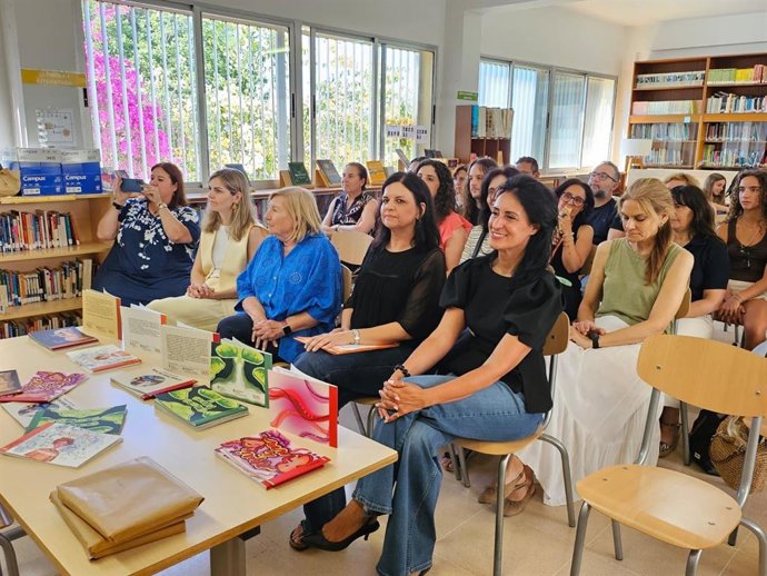 Educació distribuirá en los centros de Baleares cinco cuentos creados por alumnos del IES Berenguer d'Anoia.