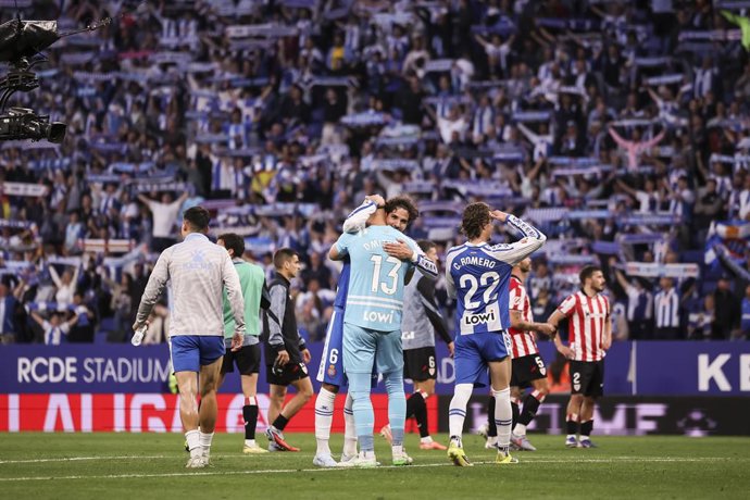 Marko Dmitrovic and Leandro Cabrera of RCD Espanyol celebrates the victory during the Spanish league, LaLiga EA Sports, football match played between RCD Espanyol and Athletic Club at RCDE Stadium on May 13, 2026 in Cornella, Spain.