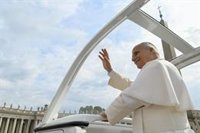Los medios se vuelcan con la visita de León XIV a España con un gran despliegue técnico y humano