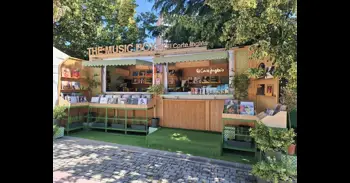 El Corte Inglés vuelve a celebrar 'The Music Box' en el festival Noches del Botánico de Madrid con vinilos y conciertos