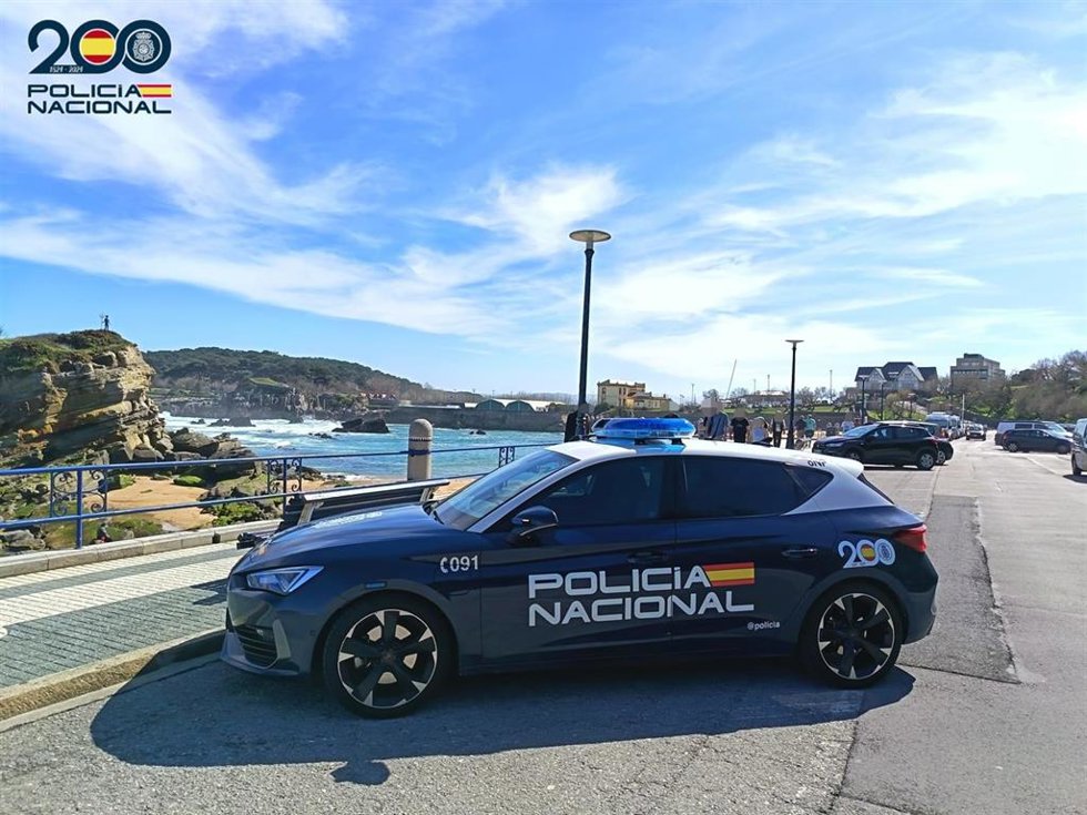 Vehículo de la Policía Nacional