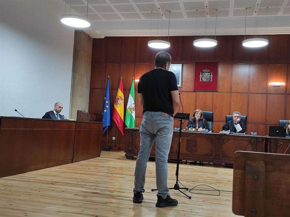 El acusado durante su declaración en el juicio