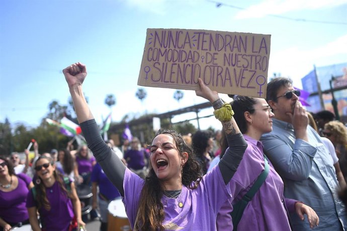 Archivo - Manifestación celebrada este domingo en Málaga con motivo del 8 de marzo, Día Internacional de la Mujer. A 08 de marzo del 2022 en Málaga, Andalucía. 