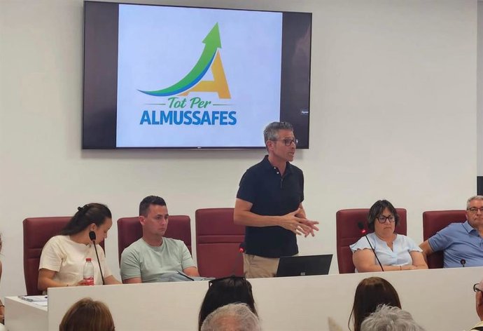 Tot per Almussafes, el nou partit de l'alcalde expulsat del PSOE, celebra la seua primera reunió organitzativa