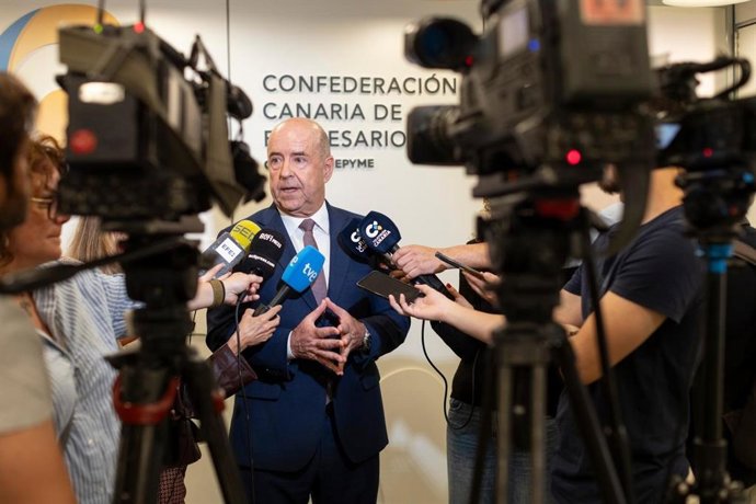 El presidente de la Confederación Canaria de Empresarios (CCE), Pedro Ortega Rodríguez