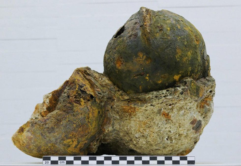 Cascos descubiertos en 1990 en el yacimiento subacuático de Piedras de la Barbada, frente a la costa de Benicarló