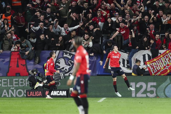 Archivo - Ante Budimir celebra un gol con el CA Osasuna frente al Real Madrid en el estadio de El Sadar durante esta temporada 2025-26.