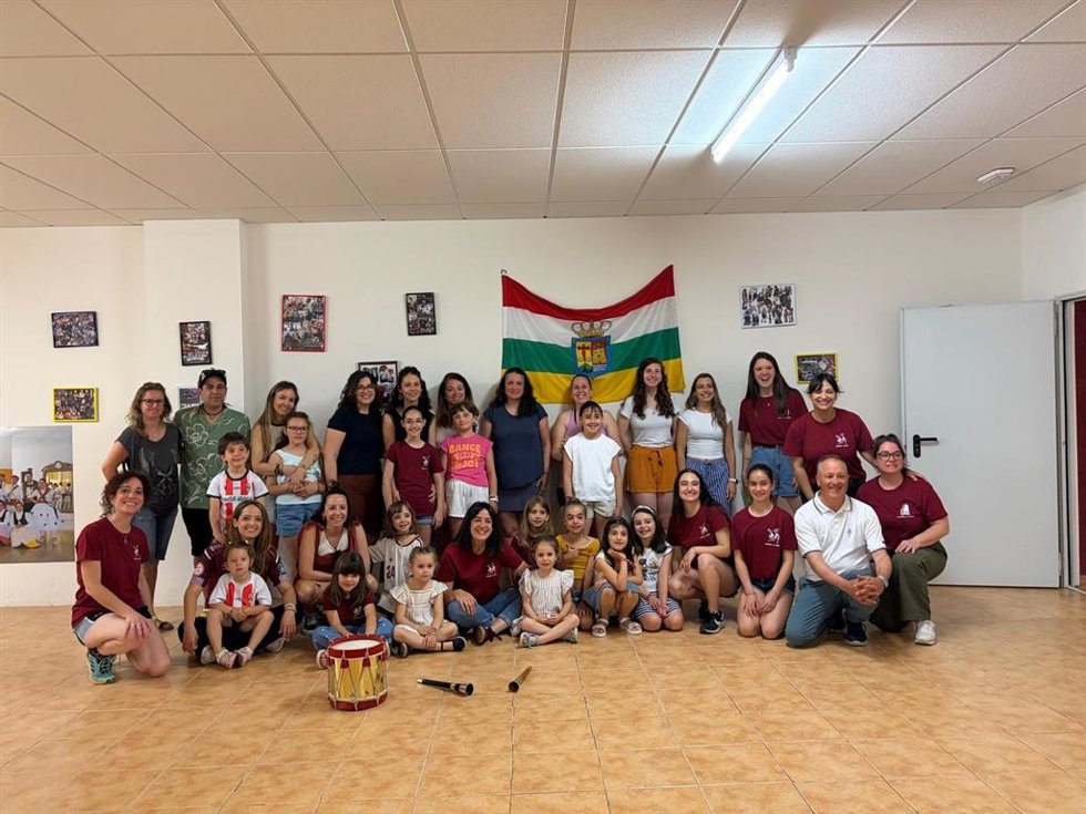 'Contradanza' Califica De "Éxito' Su Segundo Curso De Jota De Logroño