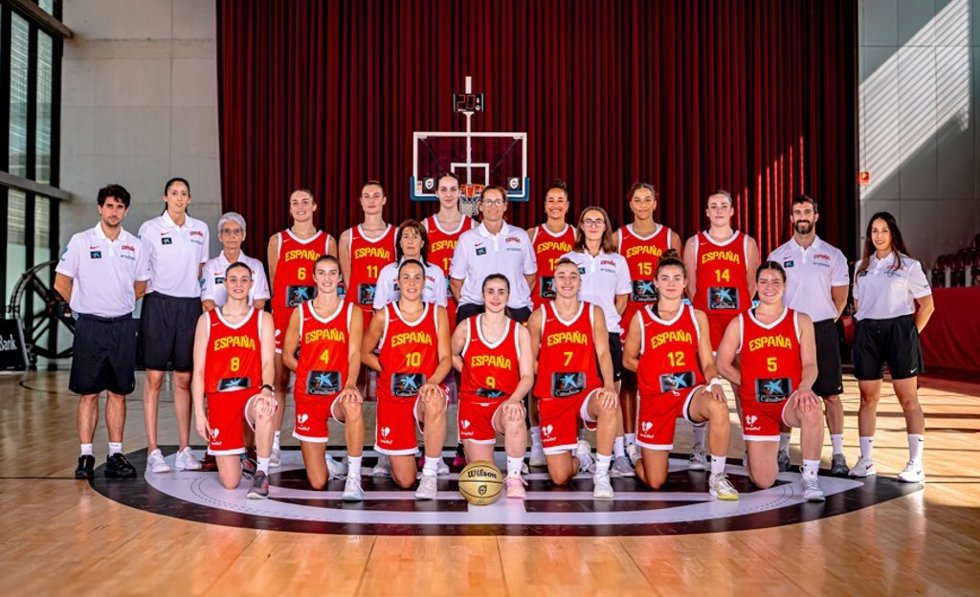 España Futuro viaja a Nápoles para jugar dos amistosos contra Italia tras su preparación en Madrid.
