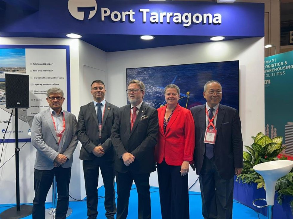 El director de PTP Ibérica y portavoz de la 'joint venture', Diego Nieves, ha ofrecido este jueves la presentación 'Terminal polivalente de Port Tarragona: una nueva puerta de entrada estratégica en el Mediterráneo'