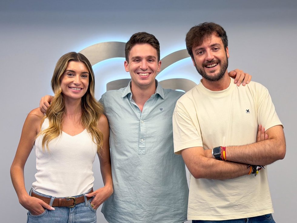 Los aspirantes a liderar las NNGG del PP, Candela Anglés, Ignacio Dancausa y Antonio Landáburu. 