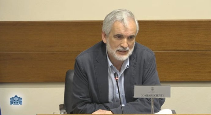 El gerente del Sespa, Aquilino Alonso, esta tarde en la Comisión de Salud.