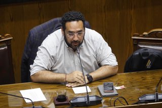 Valparaiso, 13 de enero  2026 El ministro de Educacion Nicolas Cataldo durante la Sesion del Senado  Sebastian Cisternas/ Aton Chile