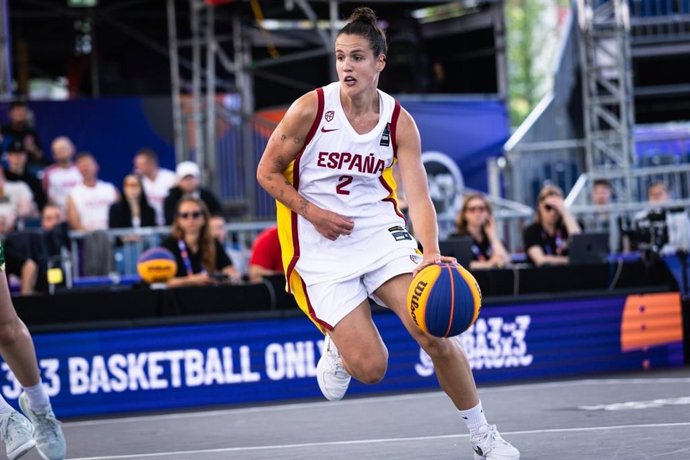 Txell Alarcón, en un partido con la selección española de 3x3.