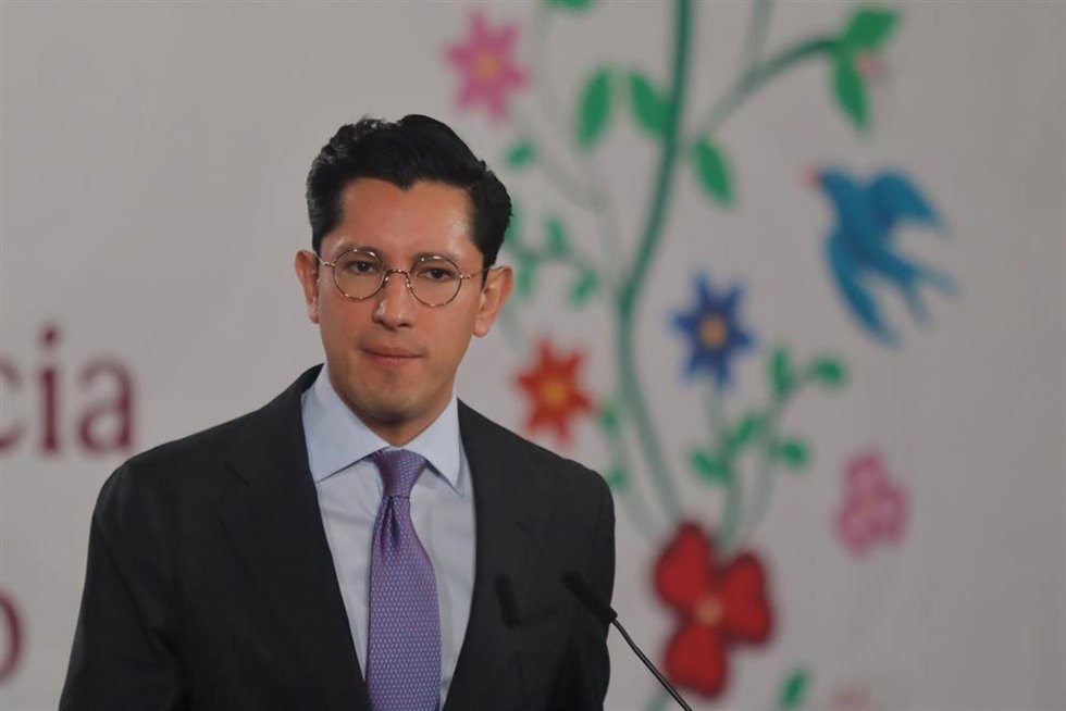 El ministro de Exteriores de México, Roberto Velasco, durante una rueda de prensa el 12 de mayo de 2026 (archivo)