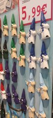 Un Madrid en blanco y amarillo espera a León XIV 