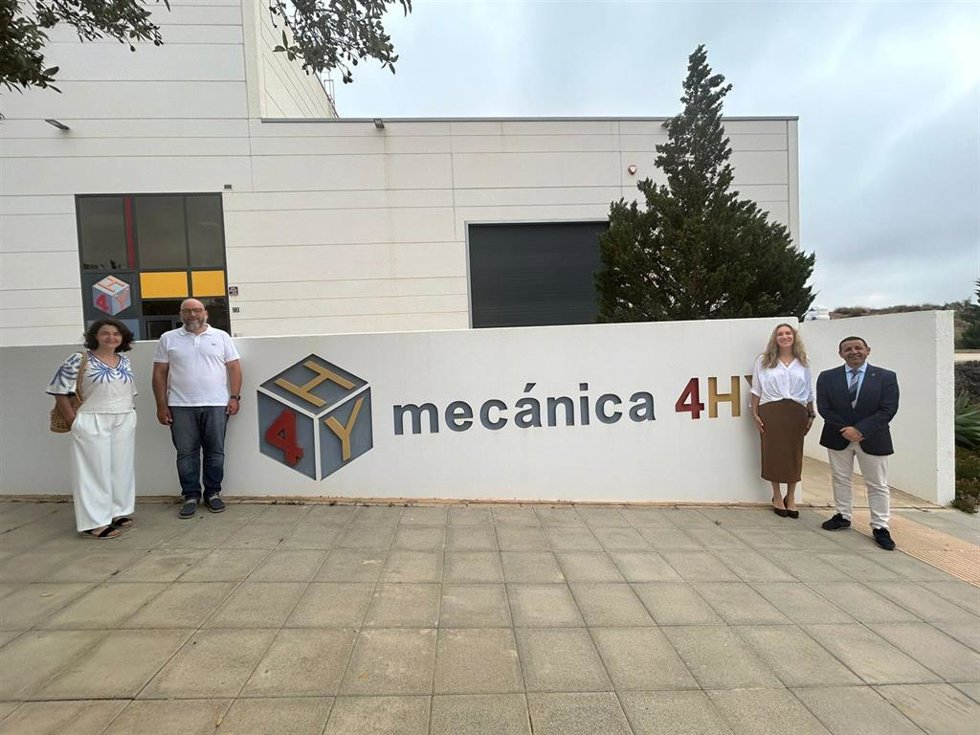 Visita a las instalaciones de Mecánica 4HY en el Parque Científico-Tecnológico de Almería.