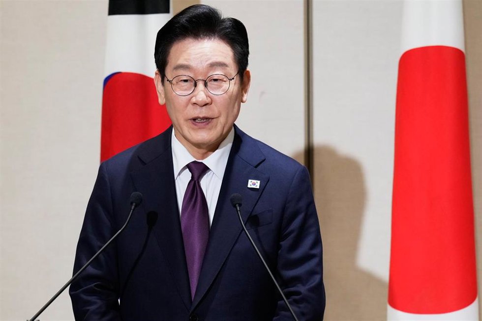 Archivo - El presidente de Corea del Sur, Lee Jae Myung, durante un viaje oficial a Japón. 
