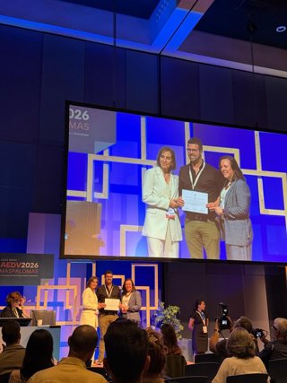 Acto de recogida del premio al Hospital Clínico de Granada.