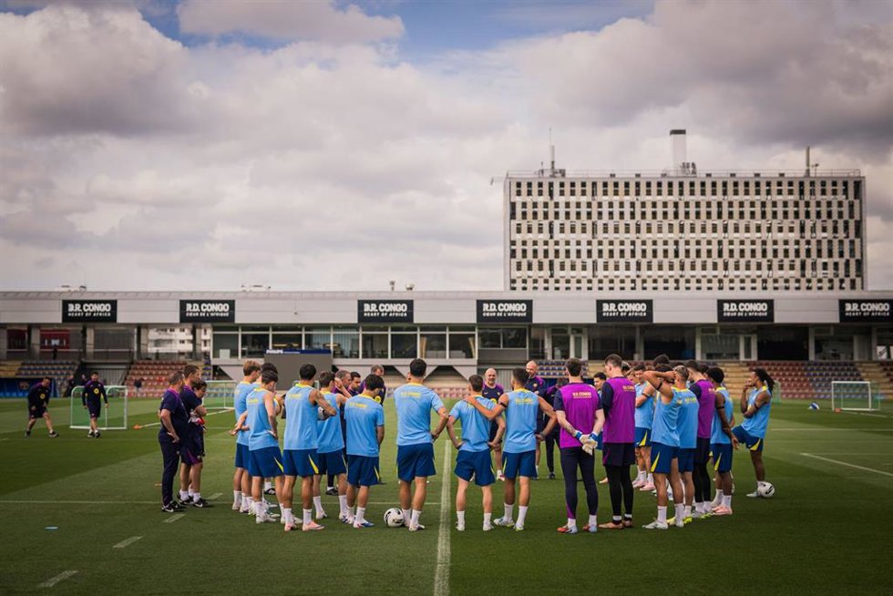 Entrenamiento del FC Barcelona en la Ciutat Esportiva Joan Gamper