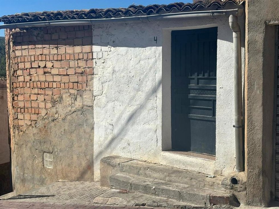 Casa donde impactaron algunas balas en el tiroteo ocurrido en Huelma el 27 de mayo de 2026.