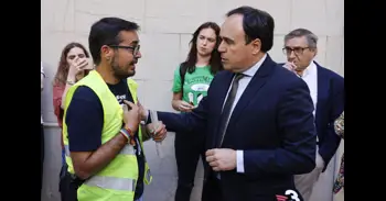 Direccions de centres i famílies demanen reunir-se amb Llorca i que intervinga "immediatament" per a desconvocar la vaga