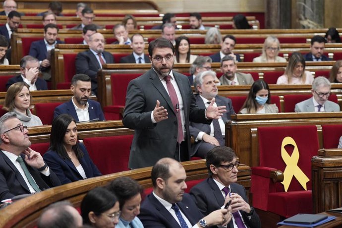 Archivo - El diputado del PSC Ferran Pedret interviene durante una sesión de control al Govern, en el Parlament de Catalunya, a 17 de diciembre de 2025, en Barcelona, Catalunya (España). 