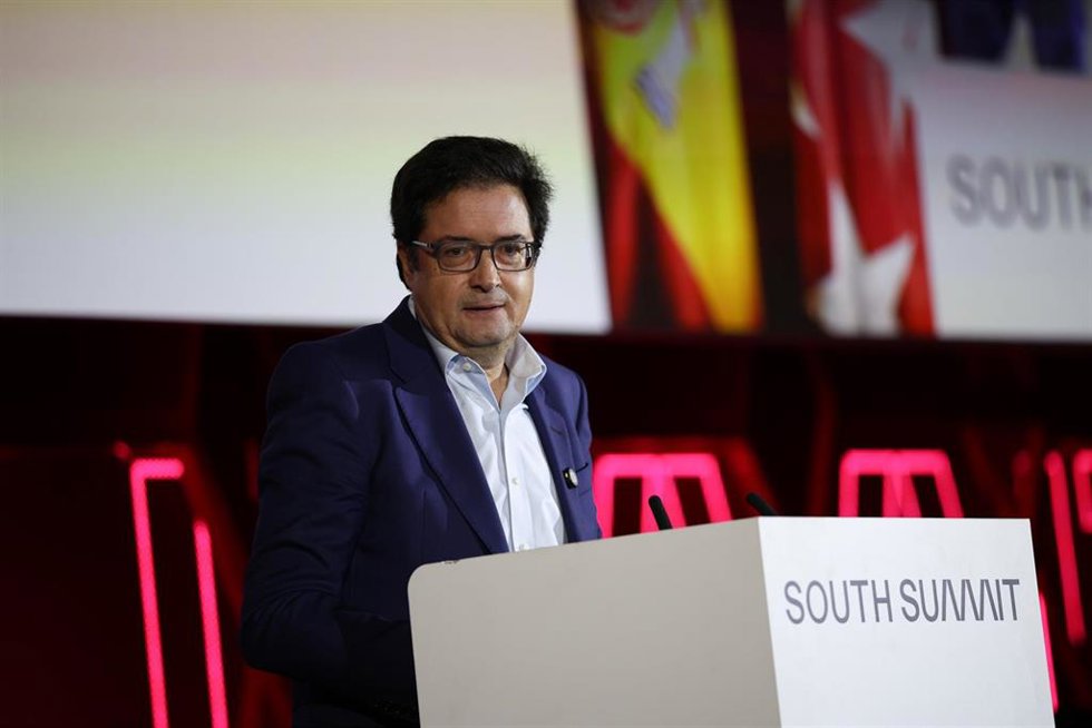 El ministro para la Transformación Digital y de la Función Pública, Óscar López, durante la celebración del acto de inauguración de la 15ª edición del South Summit Madrid 2026, a 3 de junio de 2026, en Madrid (España). Este foro global de emprendimiento e