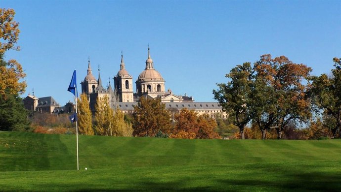 El RCG La Herrería inaugura un Bosque Conmemorativo como refuerzo de su modelo de golf sostenible.