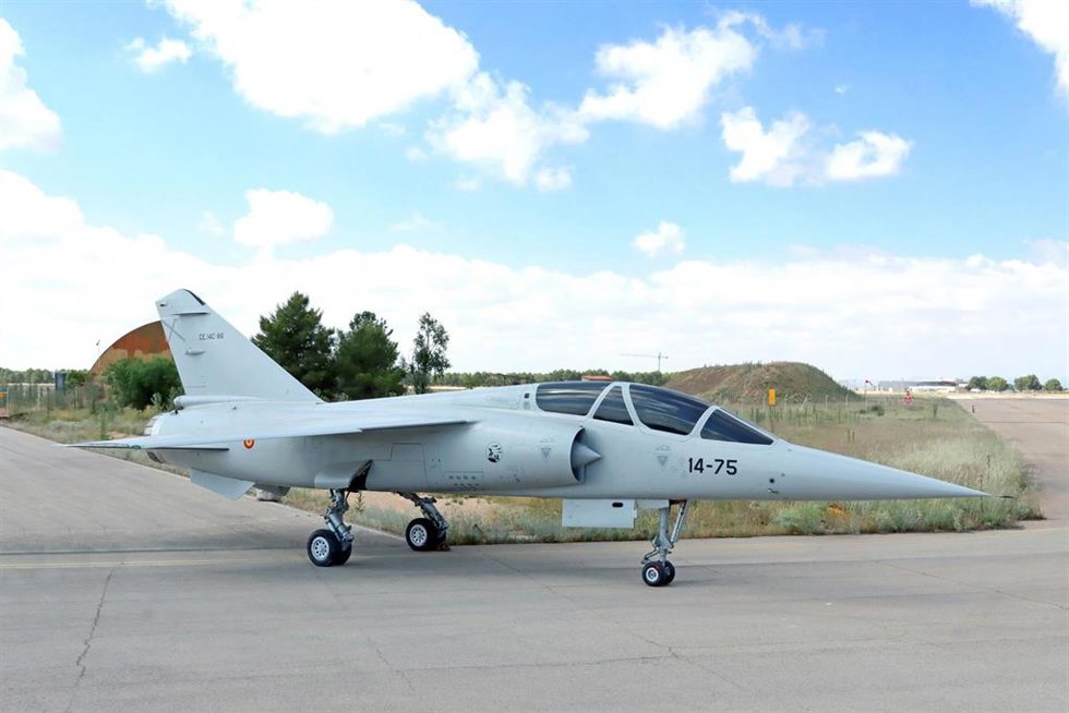 Mirage F1.