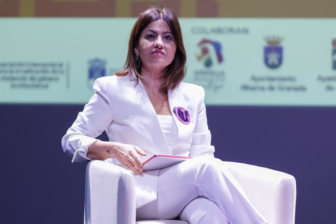 La ministra de Juventud e Infancia, Sira Rego, participa en el V Encuentro sobre Violencia Vicaria y Violencia de Género Institucional, que se celebra hasta el sábado en Maracena (Granada). 