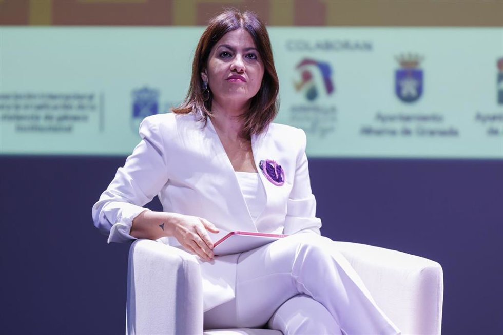 La ministra de Juventud e Infancia, Sira Rego, participa en el V Encuentro sobre Violencia Vicaria y Violencia de Género Institucional, que se celebra hasta el sábado en Maracena (Granada). 